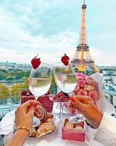 Без бренда «Свидание на фоне Эйфелевой башки» в Ростове-на-Дону в интернет-магазине  Без бренда «Свидание на фоне Эйфелевой башки» в Ростове-на-Дону