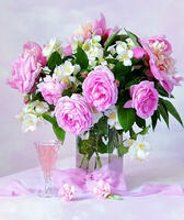 Без бренда «Нежный букетик с розами и настойка» в Ростове-на-Дону